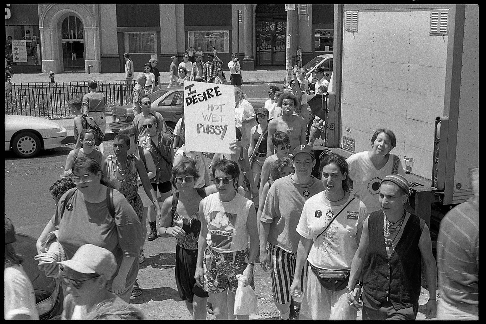 DYKE_March_08032295 MID